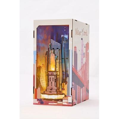 Revell Holz Tiny Adventures 'New York' Book Nook