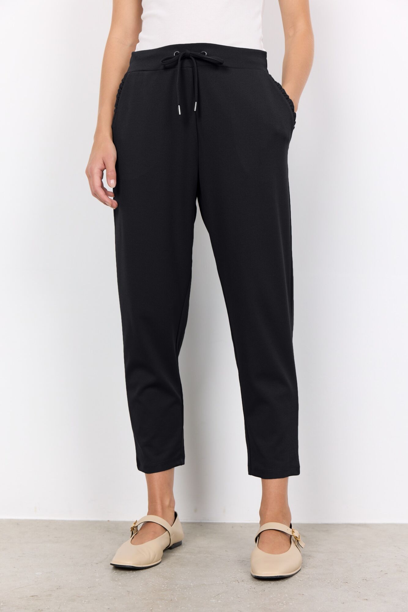 Jogger Pants SOYACONCEPT "SC-SIHAM 2", Damen, Gr. M (38), N-Gr, schwarz (9999 schwarz), Obermaterial: 95% Polyester, 5% Elasthan, unifarben, knöchelfrei, Hosen Jogger Pants, aus Polyester und Elasthan, elastischer Bund mit Kordelzug 9999 schwarz M (38), N