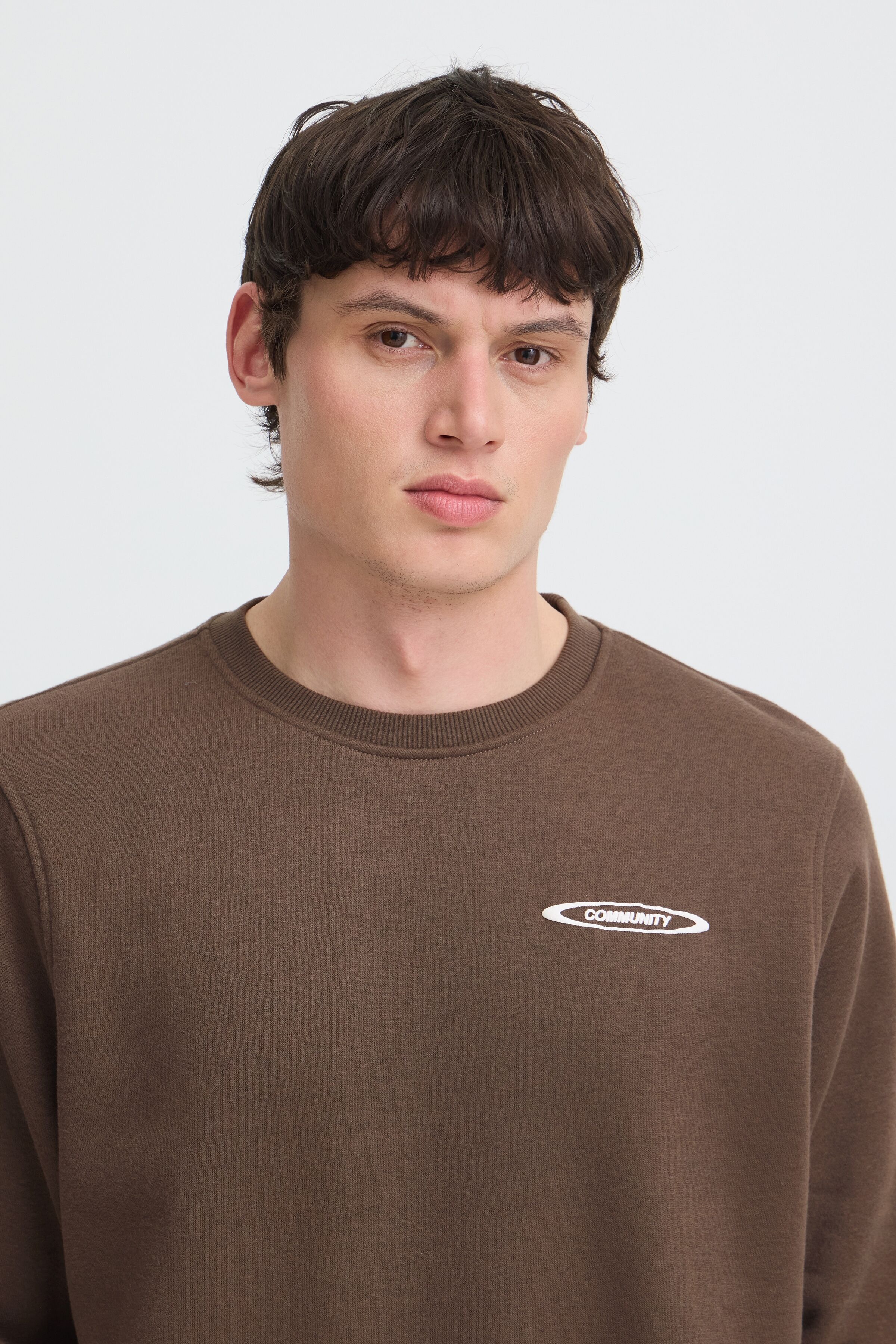 Sweatshirt BLEND "BHKEYAN GRAPHIC CREW SWEAT", Herren, Gr. 3XL, braun (turkish coffee), Sweatware, Obermaterial: 60% Baumwolle, 40% Polyester, unifarben, regular fit normal, Rundhals, Rippbündchen, Sweatshirts Sweatshirt, Baumwollmischung, regular fit tur