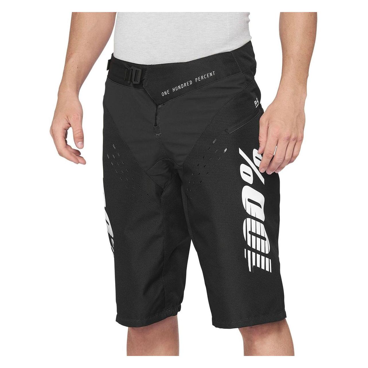 100% R-Core Shorts (M) (40007-00002)