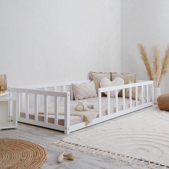 Kinderbett - Schlafzimmerbett - Für selbstständiges Schlafen - Mit Sturzschutz - 90 x 200 cm - Weiß