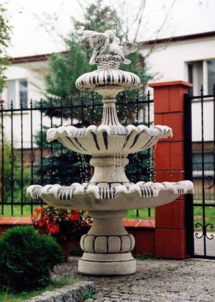 Casa Padrino Barock Springbrunnen mit 2 dekorativen Tauben Grau / Schwarz Ø 129 x H. 175 cm - Prunkvoller Barock Gartenbrunnen - Runder Gartendeko Stein Brunnen - Barock Garten Deko Accessoires