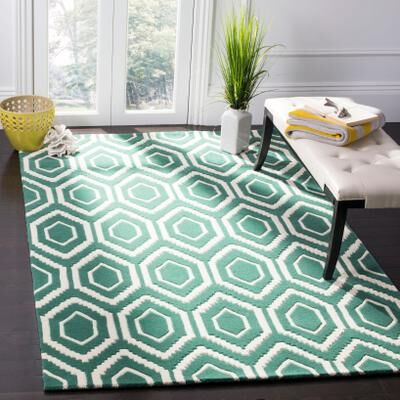 SAFAVIEH Handmade Chatham Alwine Moroccan Modern Wool Rug