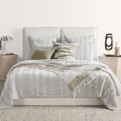 Villa by Classic Home Seville Velvet Quilt