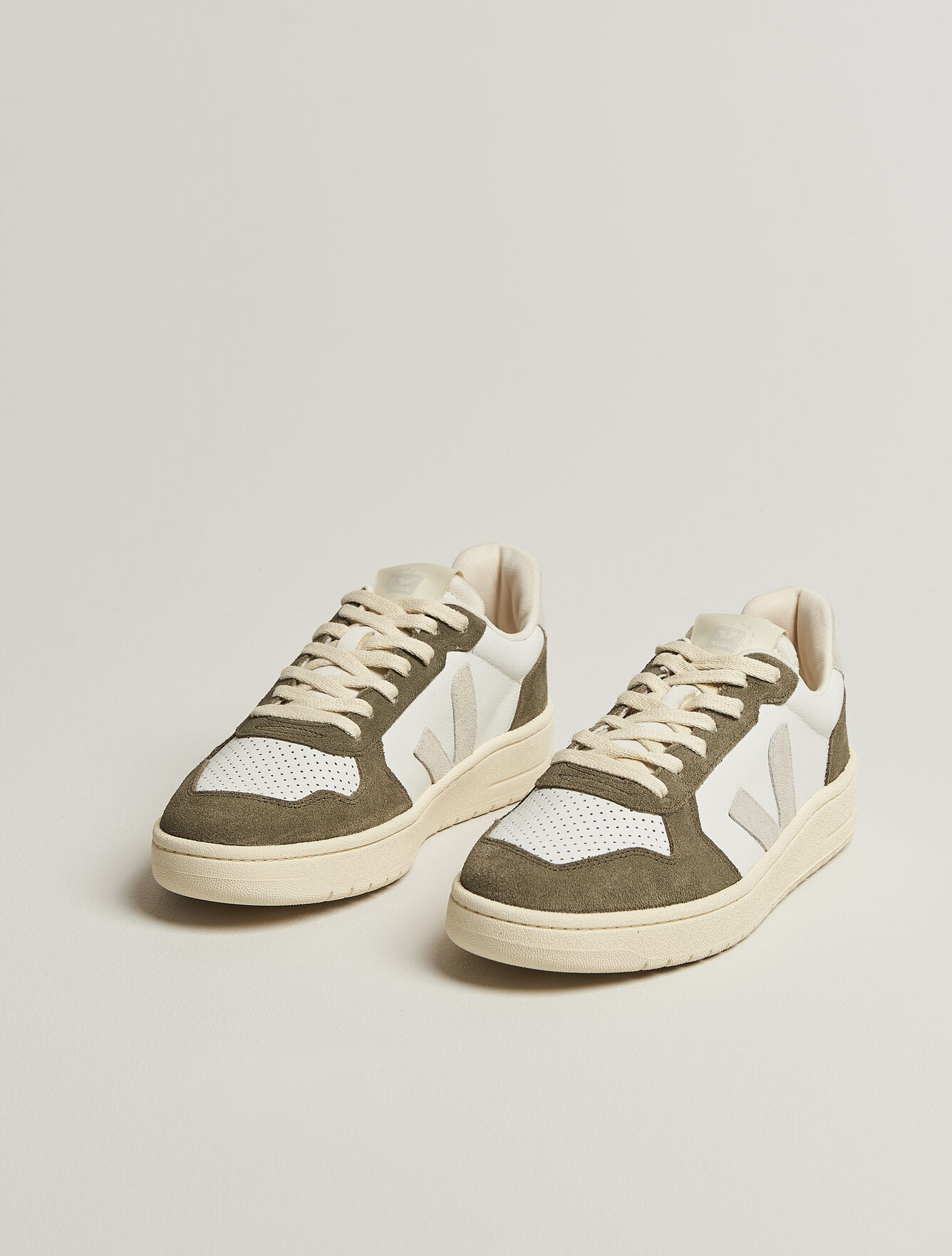 Veja V-82 Sneaker White/Natural Khaki men 45 Hvid