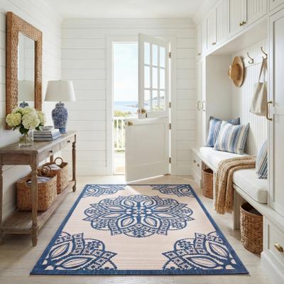 SAFAVIEH Courtyard Colette Waterproof Backyard Patio Rug