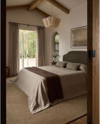 Alexander Home Kildan Traditional Area Rug