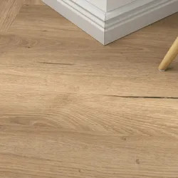 Klick-Vinyl Regence Sand Fischgrät – inkl. Dämmung & Fußleisten