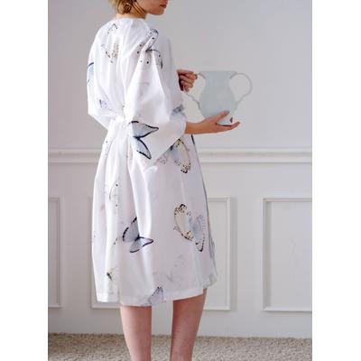 Kimono APELT "Papillon 120x110 col. 80", weiß (mehrfarbig), L:110cm, Baumwolle, Hausmäntel, Kimono mit Bindeband Größe120x110, Baumwoll-Satin, Digitaldruck