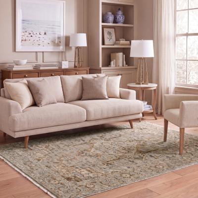 SAFAVIEH Whitney Flore Traditional Rug
