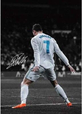 Uplift Picks Modern Soccer Player Canvas Wall Art Football Poster For Room Decor 04 40x60 Cm