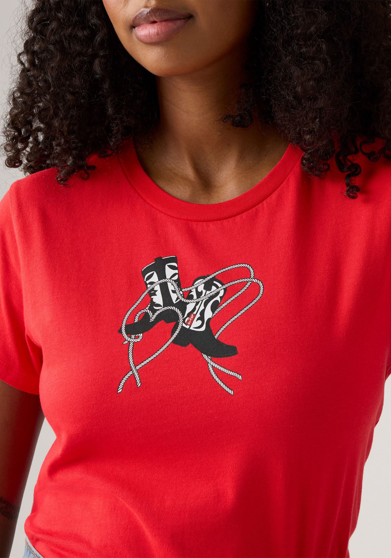 T-Shirt LEVI'S "THE PERFECT TEE", Damen, Gr. M (38), western archival cow, Jersey, Obermaterial: 100% Baumwolle, bedruckt, normal hüftlang, Rundhals, Shirts T-Shirt western archival cow M (38)