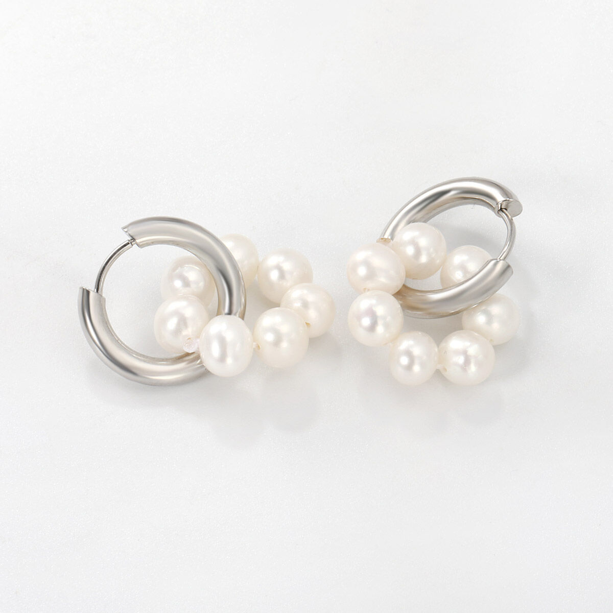 Madoww Aqua Circle pärlörhängen 18 mm