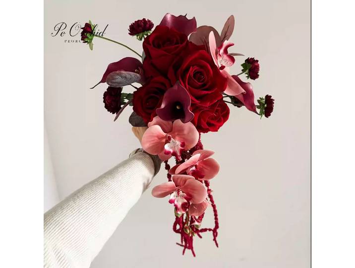 PEORCHID – Bouquets de mariage en cascade de fleurs artificielles rouges pour demoiselle d'honneur, orchidées et roses, bouquet artificiel au toucher réel