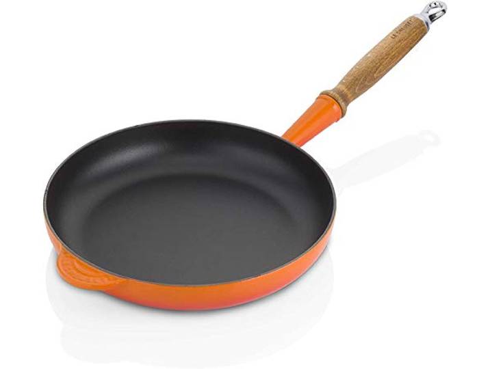 LE CREUSET Gusseisen-Bratpfanne mit Holzgriff, Rund, Ø 26 cm, Für alle Herdarten inkl. Induktion geeignet, Ofenrot, 20058260900460
