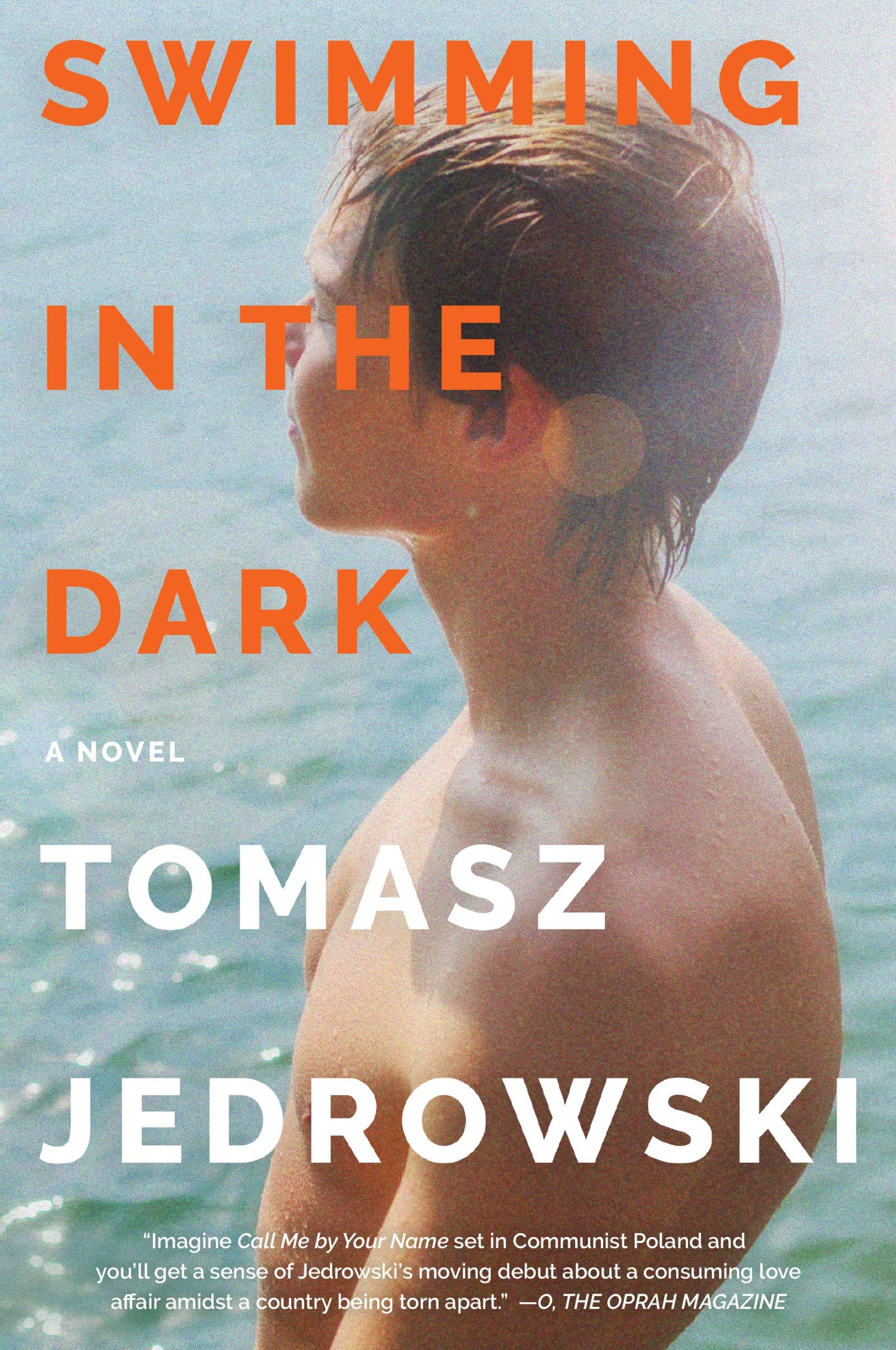 Tomasz Jedrowski - Swimming in the Dark: A Poetic Literary Debut about First Love and Political Divides - Preis vom 13.10.2026 11:25:28 h