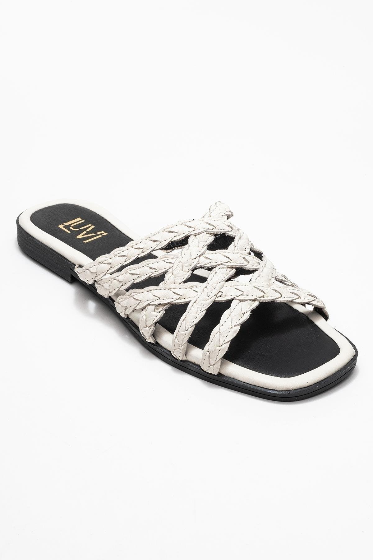 Alisha Leder Slide Sandale (Women)