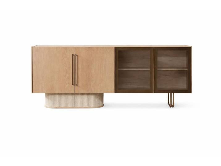 Xlmoebel Sideboard Elegantes Eichenholz-Sideboard mit Glasfront und Metalldetails (Eichenholz-Sideboard), Made in Europa