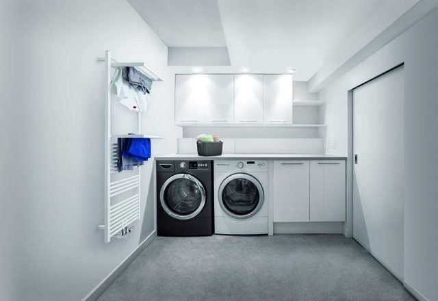 Zehnder Design-Heizkörper Zeno Wing, 788 x 600 mm, Traffic White, Warmwasserbetrieb, ZZ700160B100000 ZZ700160B100000