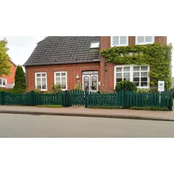 Kunststoff Zaun Föhr 180 x 120 cm - Lattenzaun aus Kunststoff, Grün – Vorgartenzaun – pflegeleichter Zaun für den Garten & Grundstück