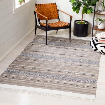SAFAVIEH Striped Kilim Niceta Boho Fringe Rug