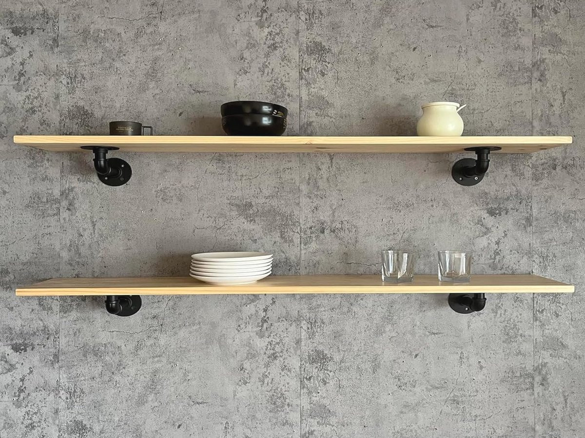 Industrieel wandrek met houten zwevende planken voor keuken en woonkamer