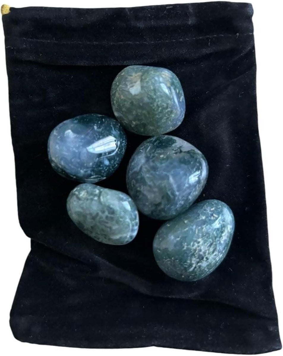 Natuursteen set met 5 groene Agate stenen voor energie harmonisatie en natuurlijke balans