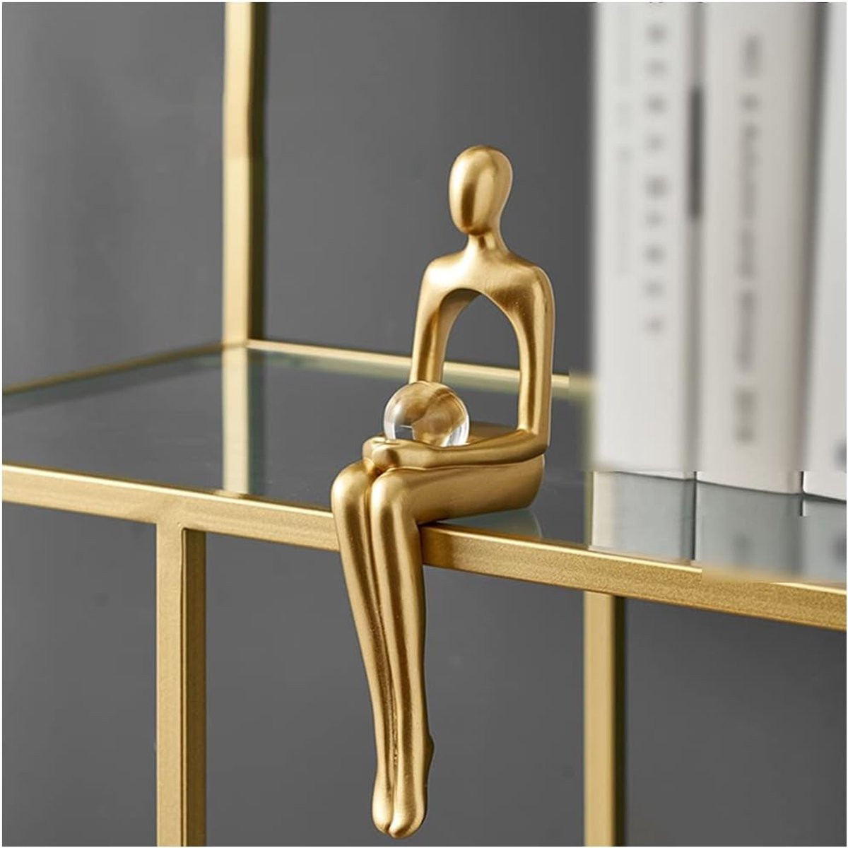 Abstract Beeld Denker Figuur Moderne Hars Sculptuur Goud Hoogte: 23 cm