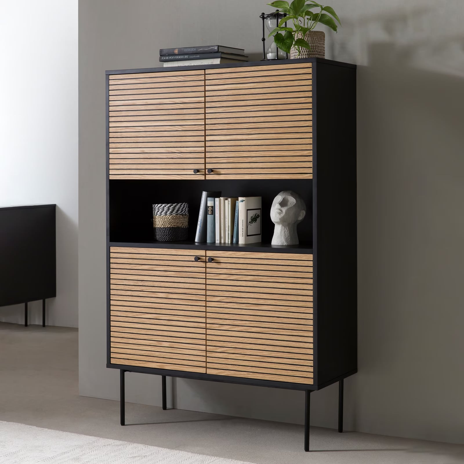 Artistiq Living Opbergkast Sega Scandinavisch Eikenhout Bruin Zwart H: 155 cm, B: 100 cm