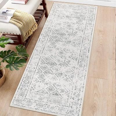 Garvee Washable Vintage Geometric Block Distressed Area Rug