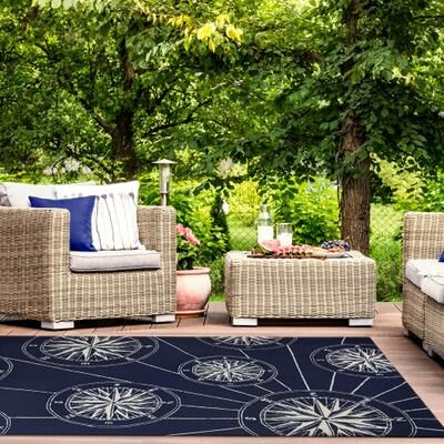 "Lush Decor Frontporch Compass Indoor/Outdoor Rug - 5' x 7'6"""