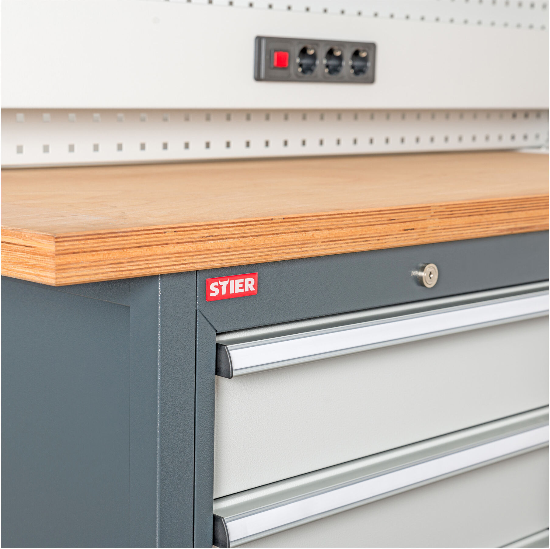 STIER Mobile Kastenwerkbank mit 6 Schubladen BxTxH 1300x600x960 mm RAL 7016 / RAL 7035 (903972)