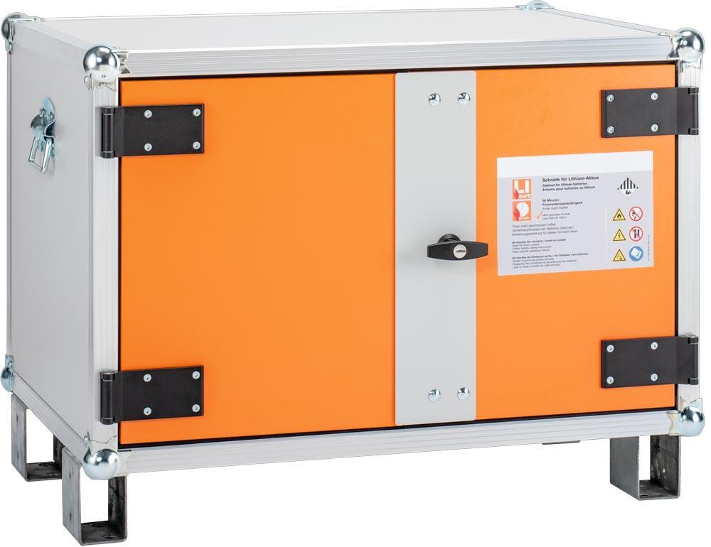 Akku-Ladeschrank Cemo Premium 8/5 mit Füßen 1-phasig