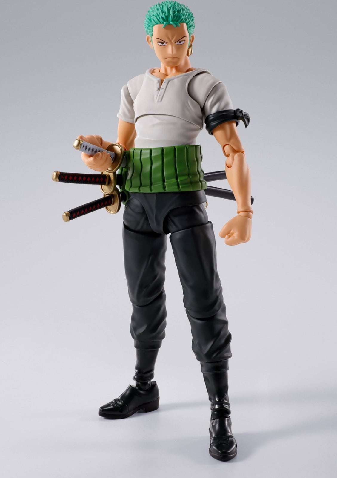 Bandai Tamashii Nations S.H.Figuarts Roronoa Zoro One Piece actiefiguur Romance Dawn versie, 15 cm