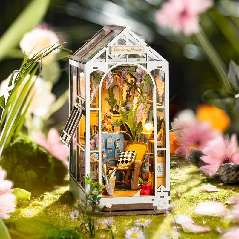 Garden house - Book Nook Rolife