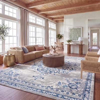 SAFAVIEH Brentwood Dottie Traditional Oriental Rug