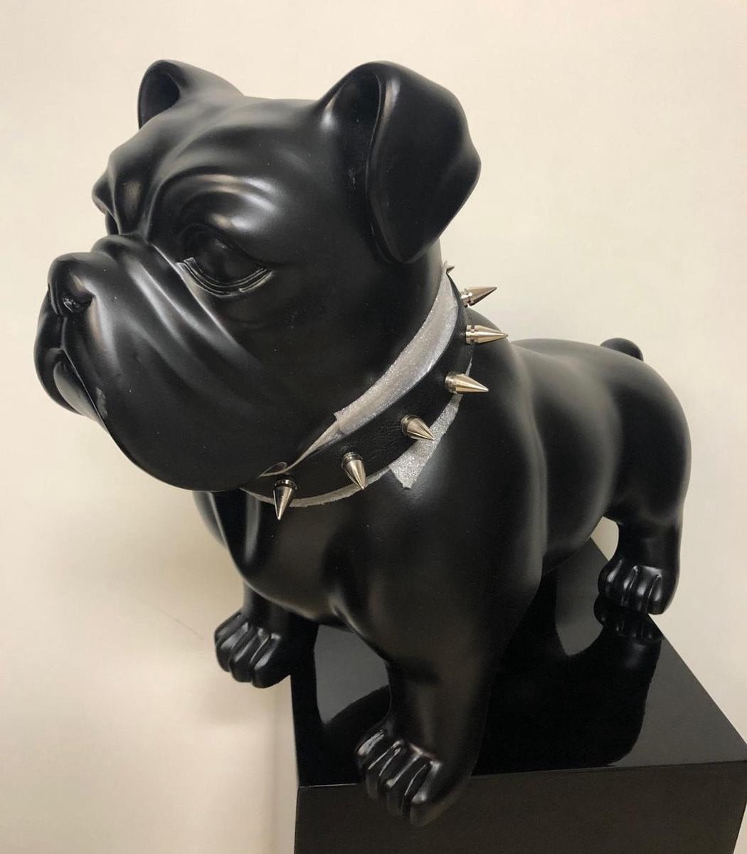 In & Out Deco Buldog Spikey decoratieve mat zwart voor binnen en buiten