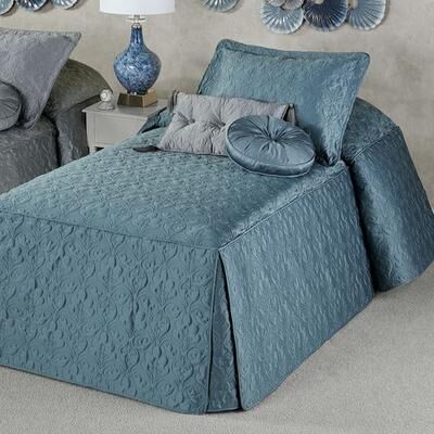 Touch of Class Cambridge Classics Bedspread, Twin, Blue Shadow