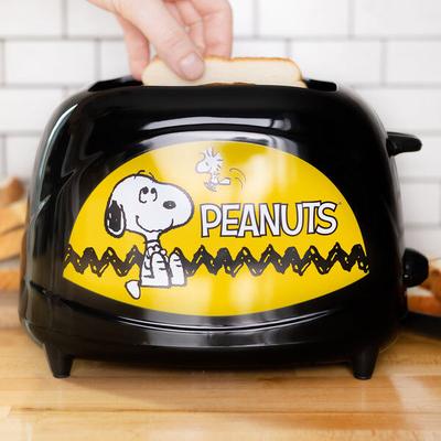 Peanuts Snoopy Toaster by UNCANNY BRANDS in Black (Size ONE SIZE)