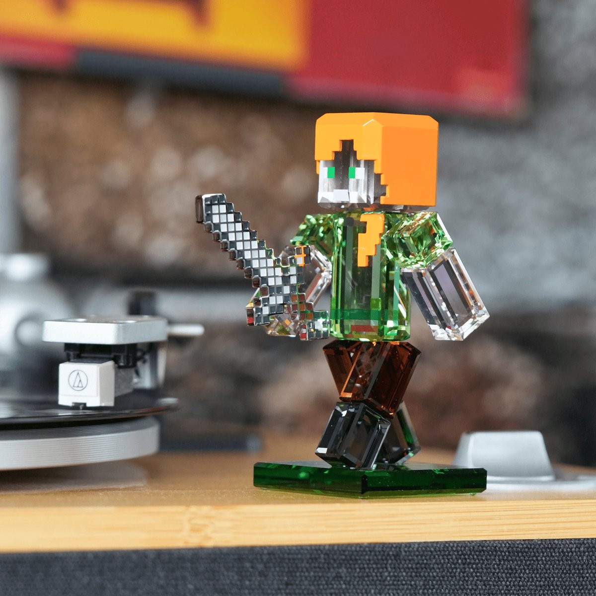 Swarovski Minecraft Alex beeldje 5701271 | Meerkleurig kristallen decoratieobject