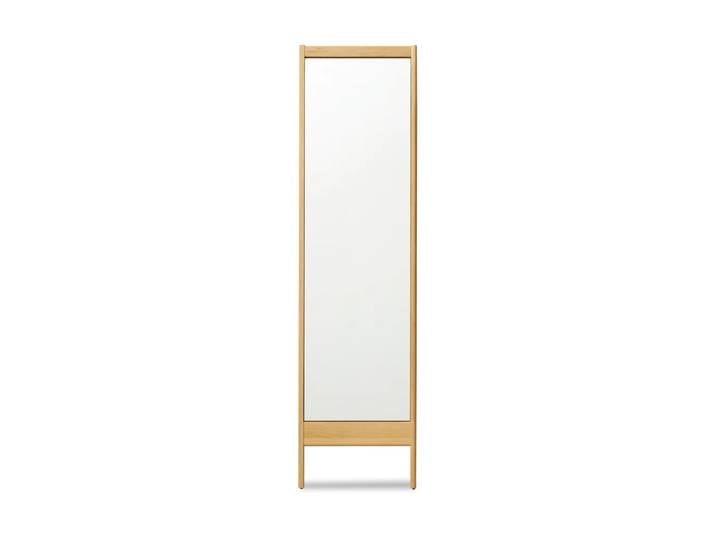 Form & Refine A Line Wandspiegel Eiche