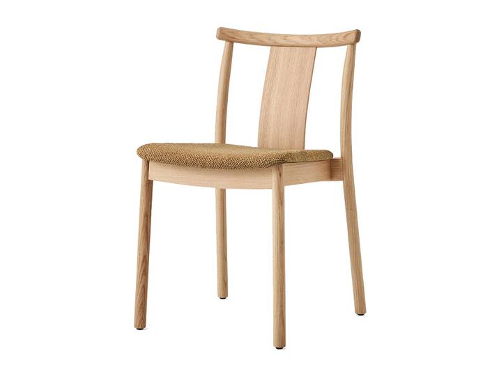 Audo Copenhagen Merkur Stuhl mit Sitzkissen Oak-Bouclé 06 gold