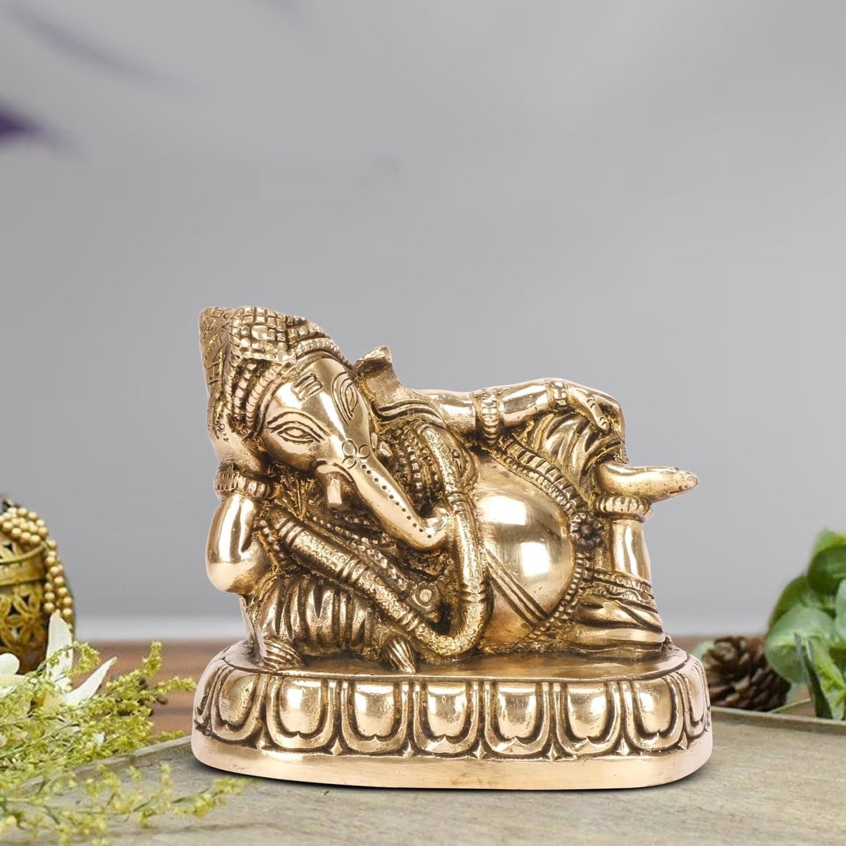 Ganesha Beeld - God Ganesh - Messing kunstwerk - Goud - Hoogte: 105 cm