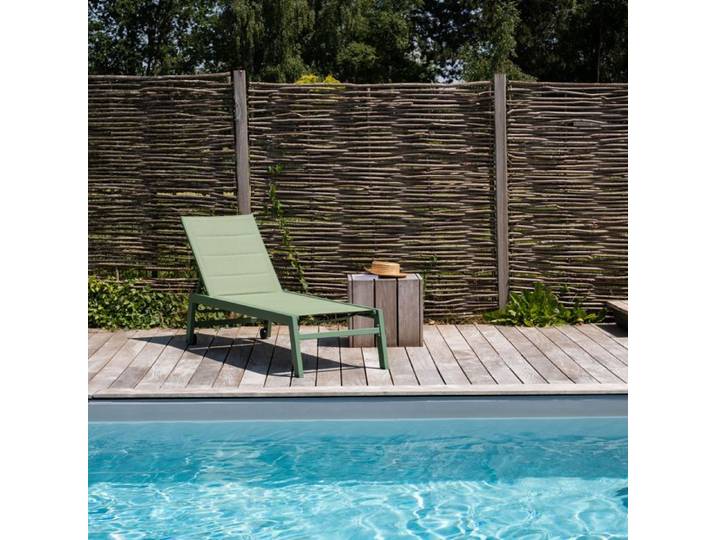 Bain de soleil BARBADOS en textilène vert sauge - aluminium vert sauge