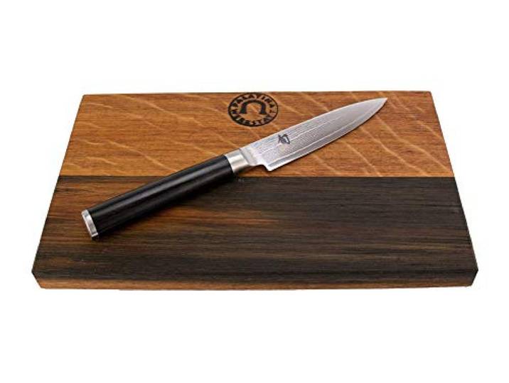 Kai Shun Messer Angebotsset - Classic DM-0716 - ultrascharfes Japanisches Messer mit 10 cm Klinge aus Damaststahl + von Hand gefertigtes Schneidebrett Unikat