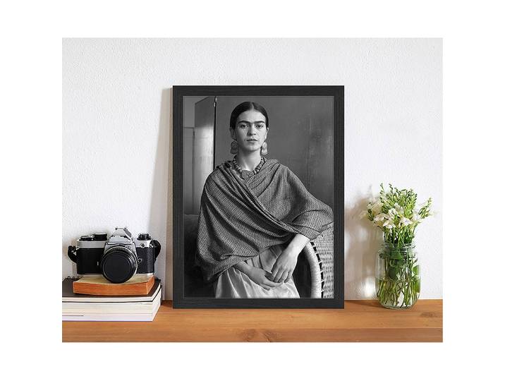 Tableau déco Frida Kahlo II Cadre : hêtre massif verni Revêtement : plexiglas Noir 33 x 43cm