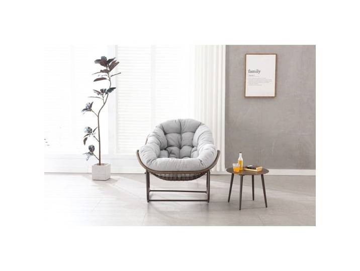 Fauteuil à bascule egg chair AESVAR oversize en acier et rotin synthétique coussin épais gris clair
