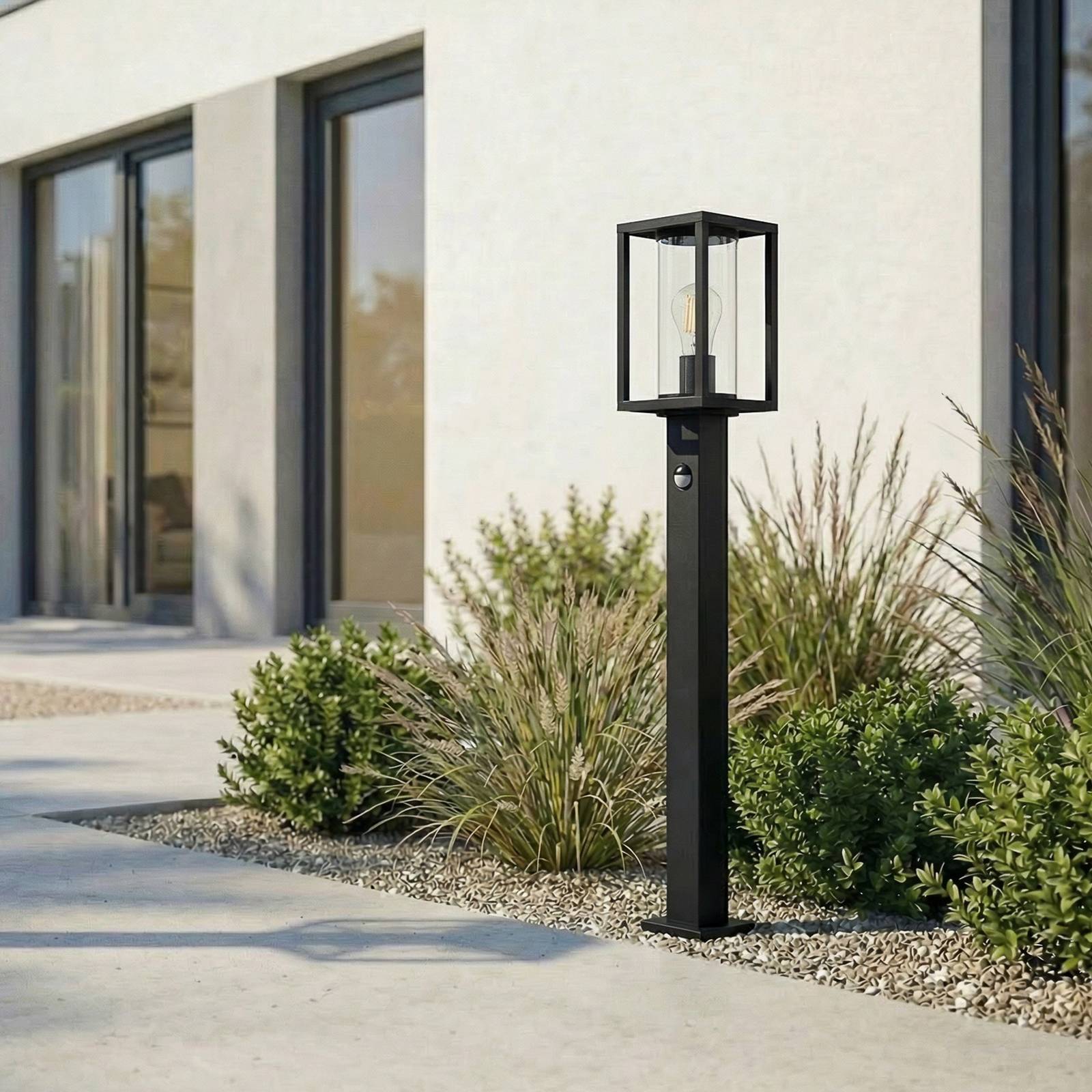 Lucande Wegeleuchte Ferda, 100 cm, Sensor, anthrazit, IP44 Ferda, schwarz, Aluminium, Modern