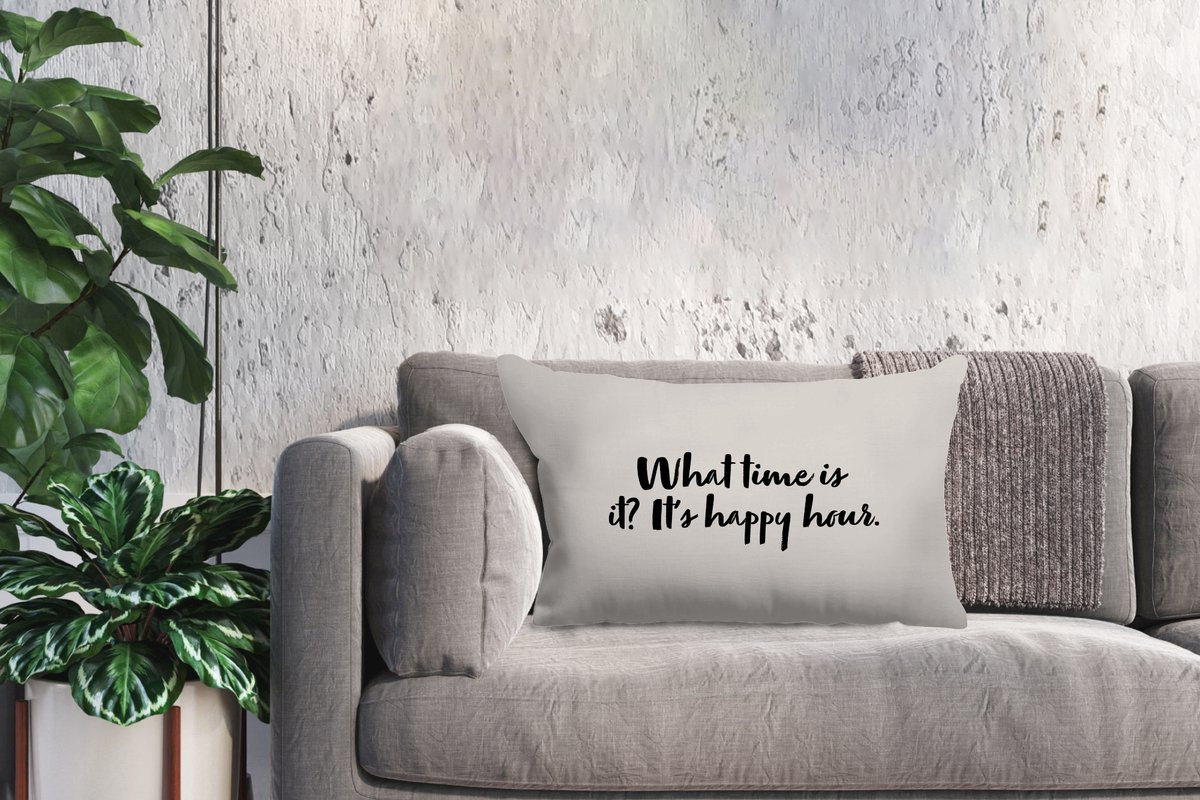 PillowMonkey Sierkussen Quotes What time is it it's happy hour B/D: 60 x 40 cm