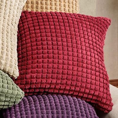 P/Kaufmann Home "Premier Puff Tailored Pillow 18"" Square, 18"" Square, Crimson"